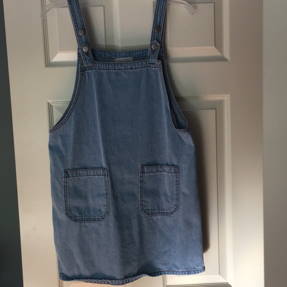 Overall dress